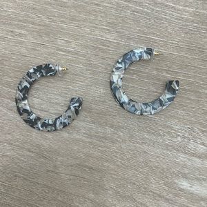 ann taylor tortoise shell flat open hoops